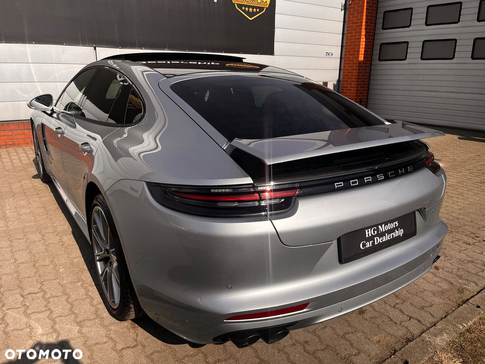 Porsche Panamera - 9
