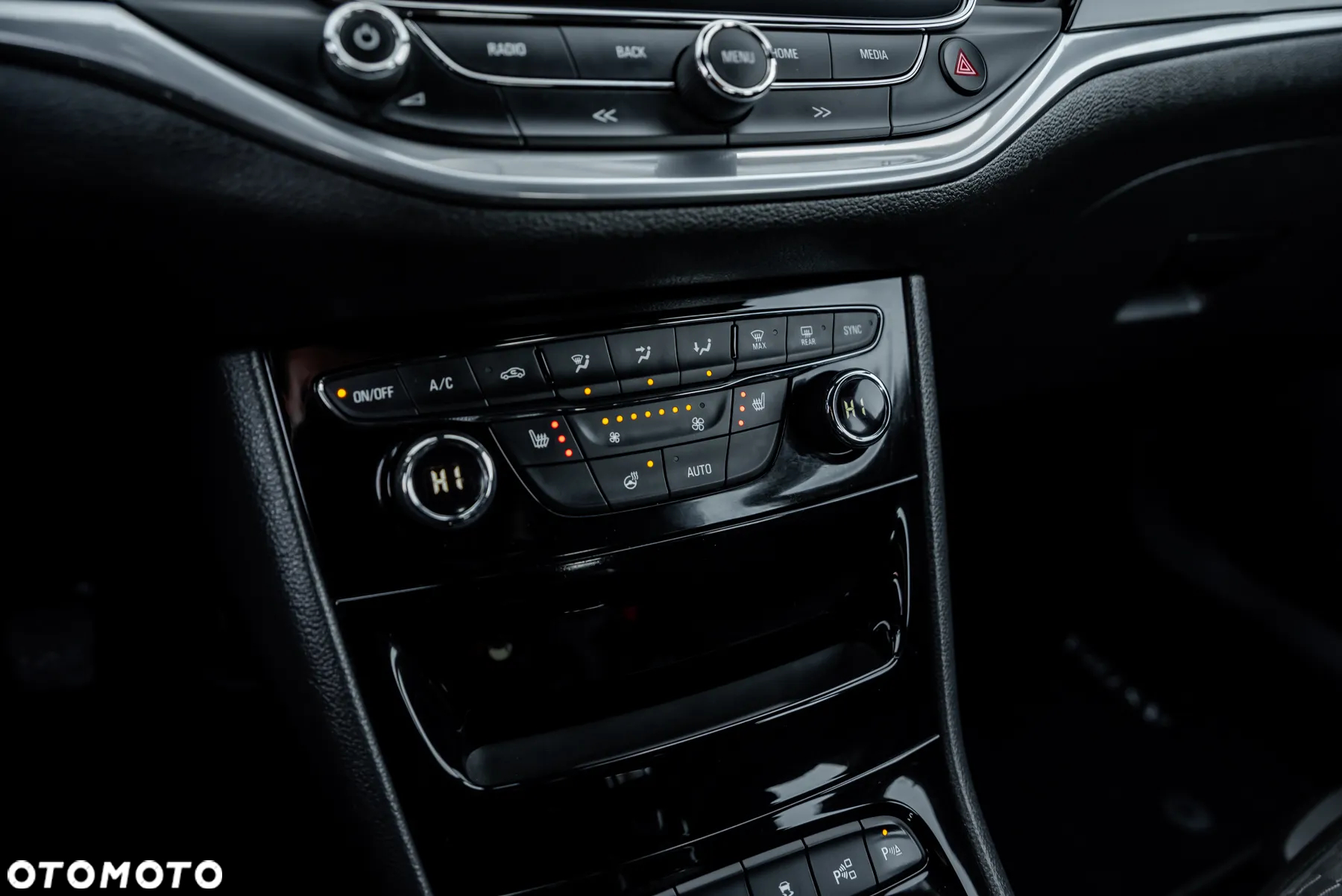 Opel Astra 1.4 Turbo Edition - 33
