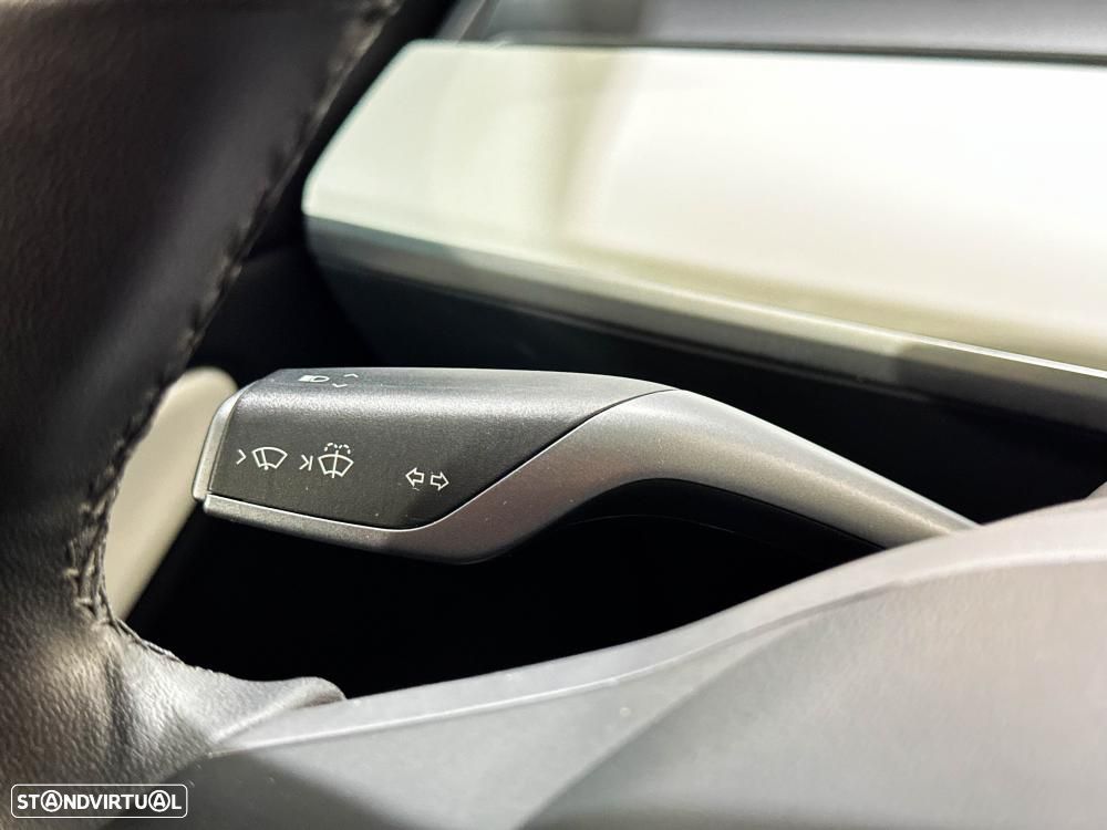 Tesla Model 3 Long-Range Dual Motor AWD - 43