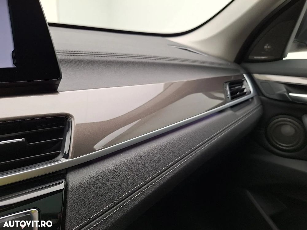 BMW X1 xDrive25e xLine - 11