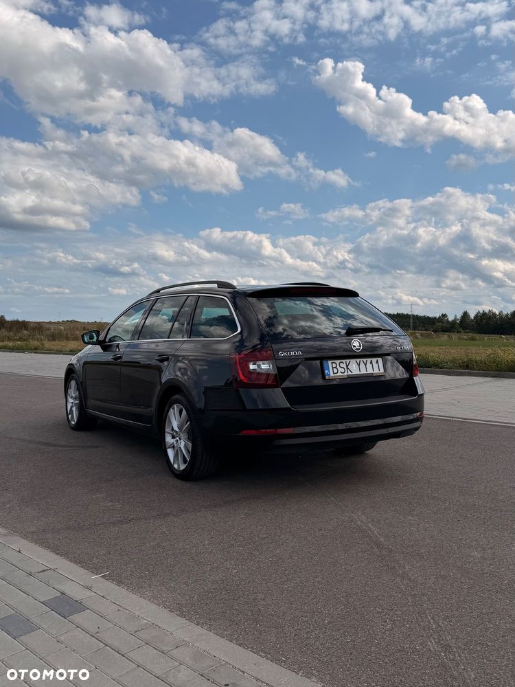 Skoda Octavia 1.6 TDI SCR Style DSG - 4