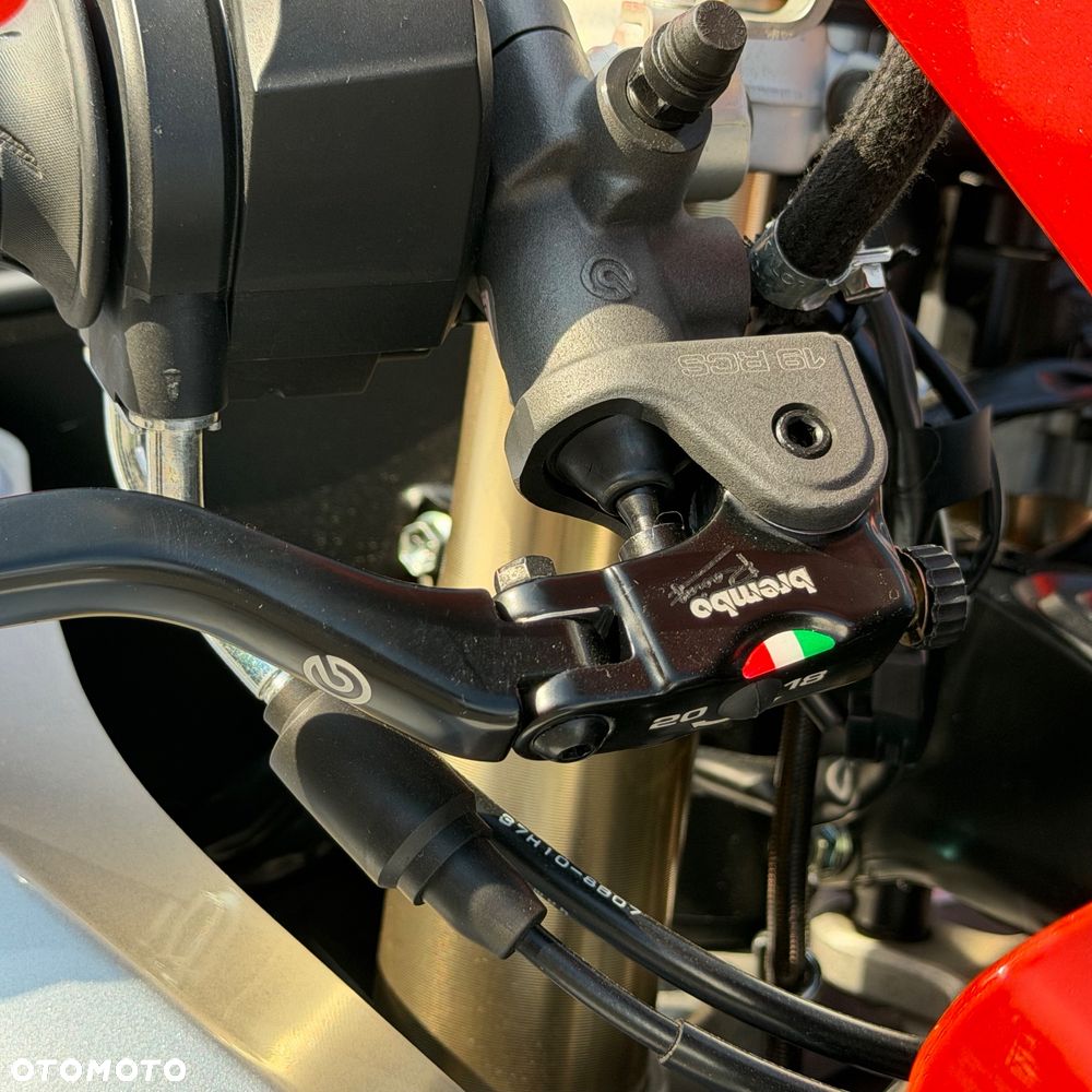 Suzuki GSX-R - 11