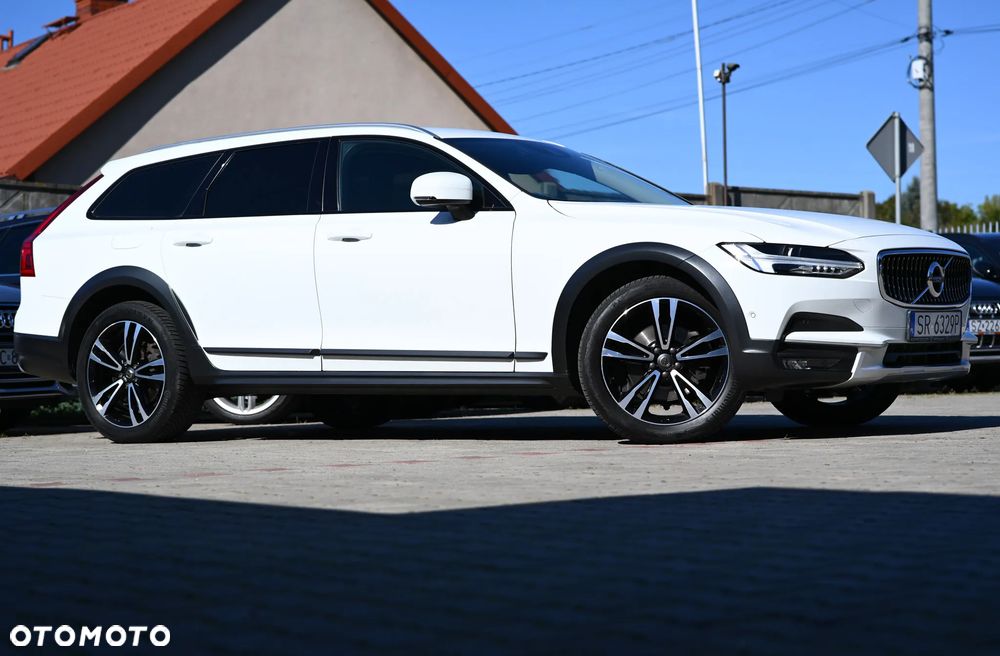 Volvo V90 Cross Country D4 AWD Pro - 39
