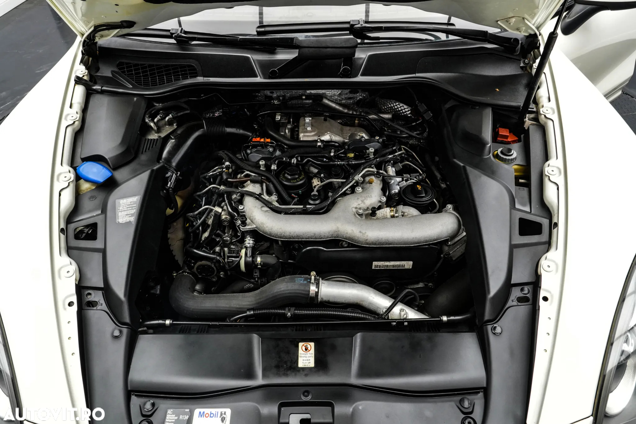 Porsche Cayenne 3.0 L V6 - 23
