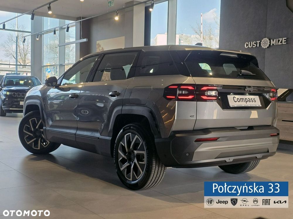 Jeep Compass - 4