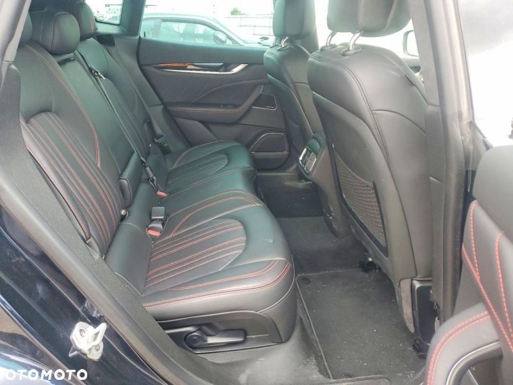 Maserati Levante - 10