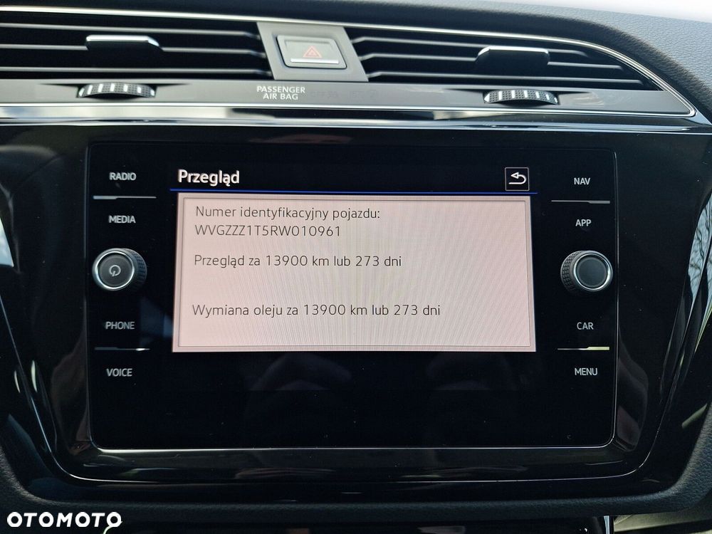 Volkswagen Touran - 22