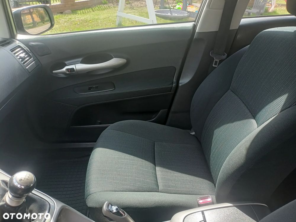 Toyota Auris 1.6 Executive - 16