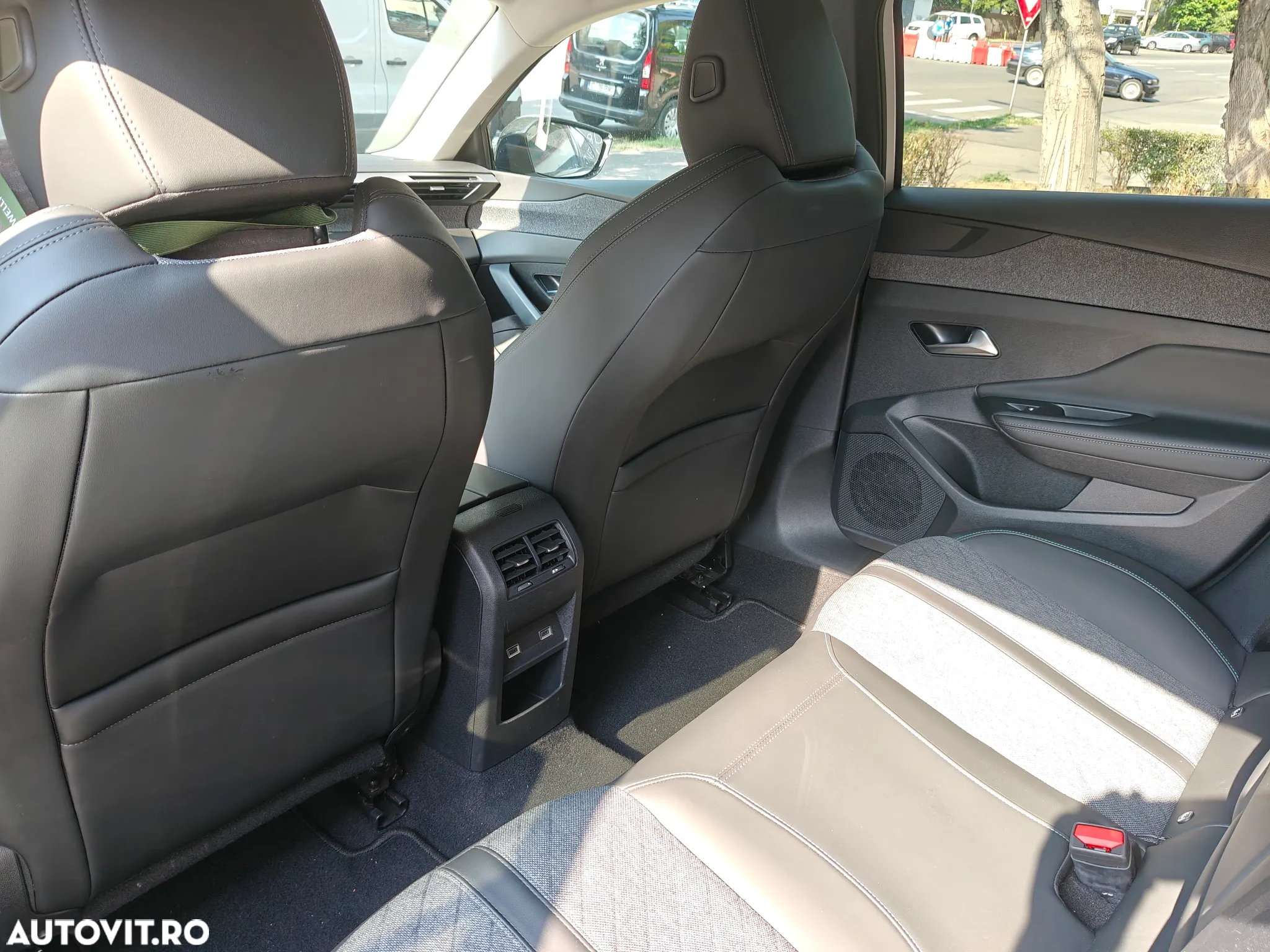 Peugeot 408 1.2L PureTech 130 S&S EAT8 Allure Pack - 16