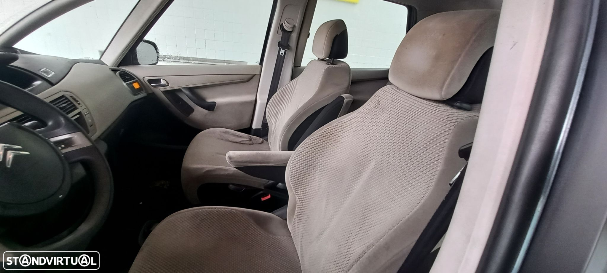 Citroën C4 Picasso 1.6 HDi Confort - 6