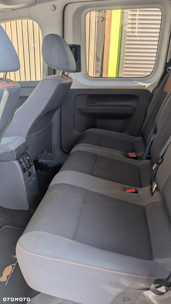 Volkswagen Caddy 1.6 TDI Highline - 12