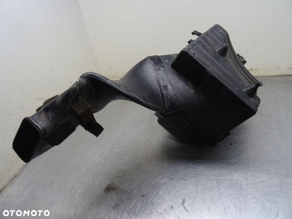 SSANGYONG RODIUS I 04-07 OBUDOWA FILTRA POWIETRZA 23110-21051 - 3