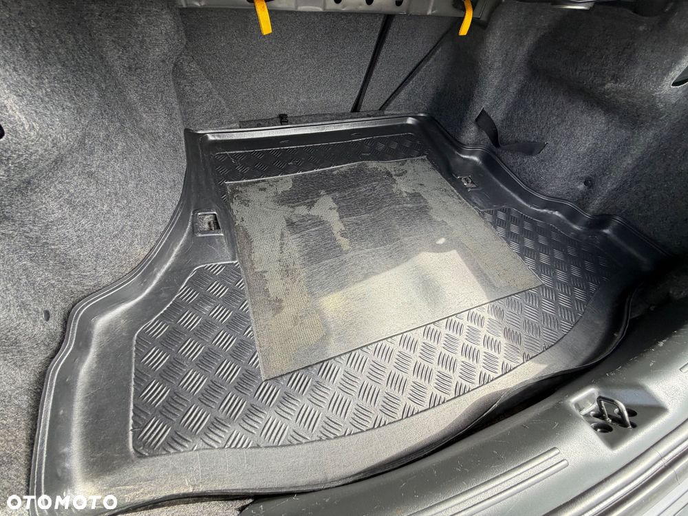 Honda Accord 2.0 Sport - 25