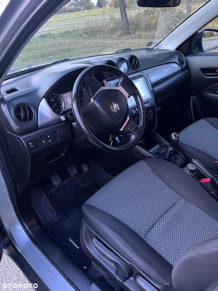 Suzuki Vitara - 8