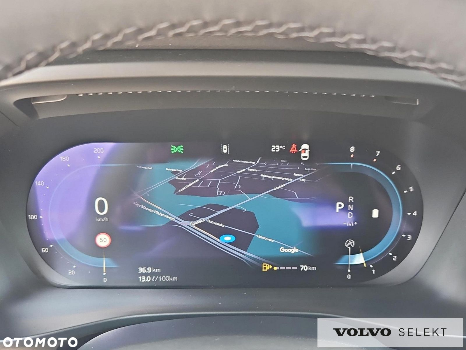 Volvo XC 40 B3 Plus Dark - 19