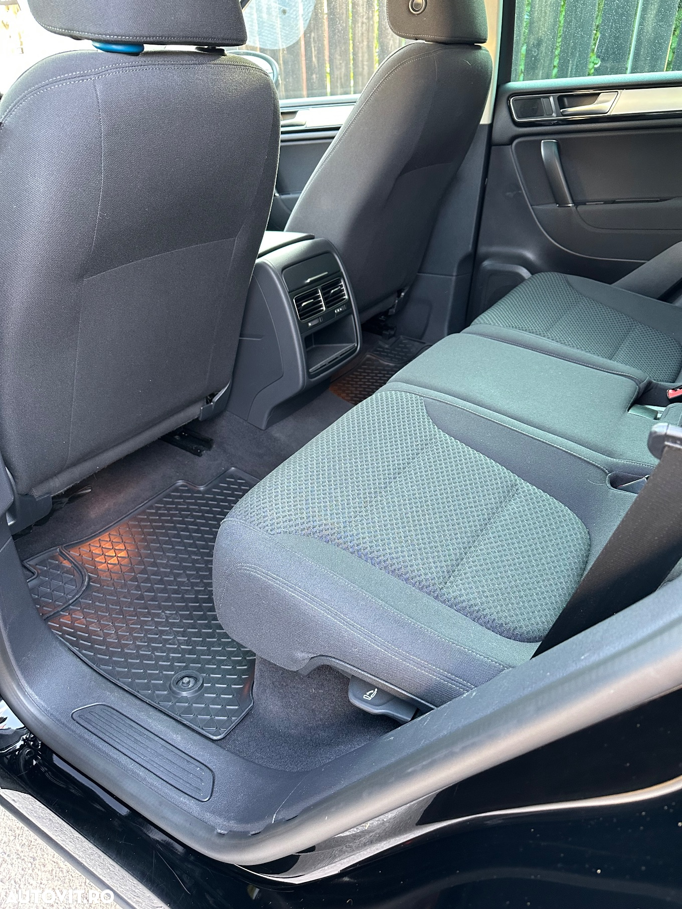Volkswagen Touareg - 12