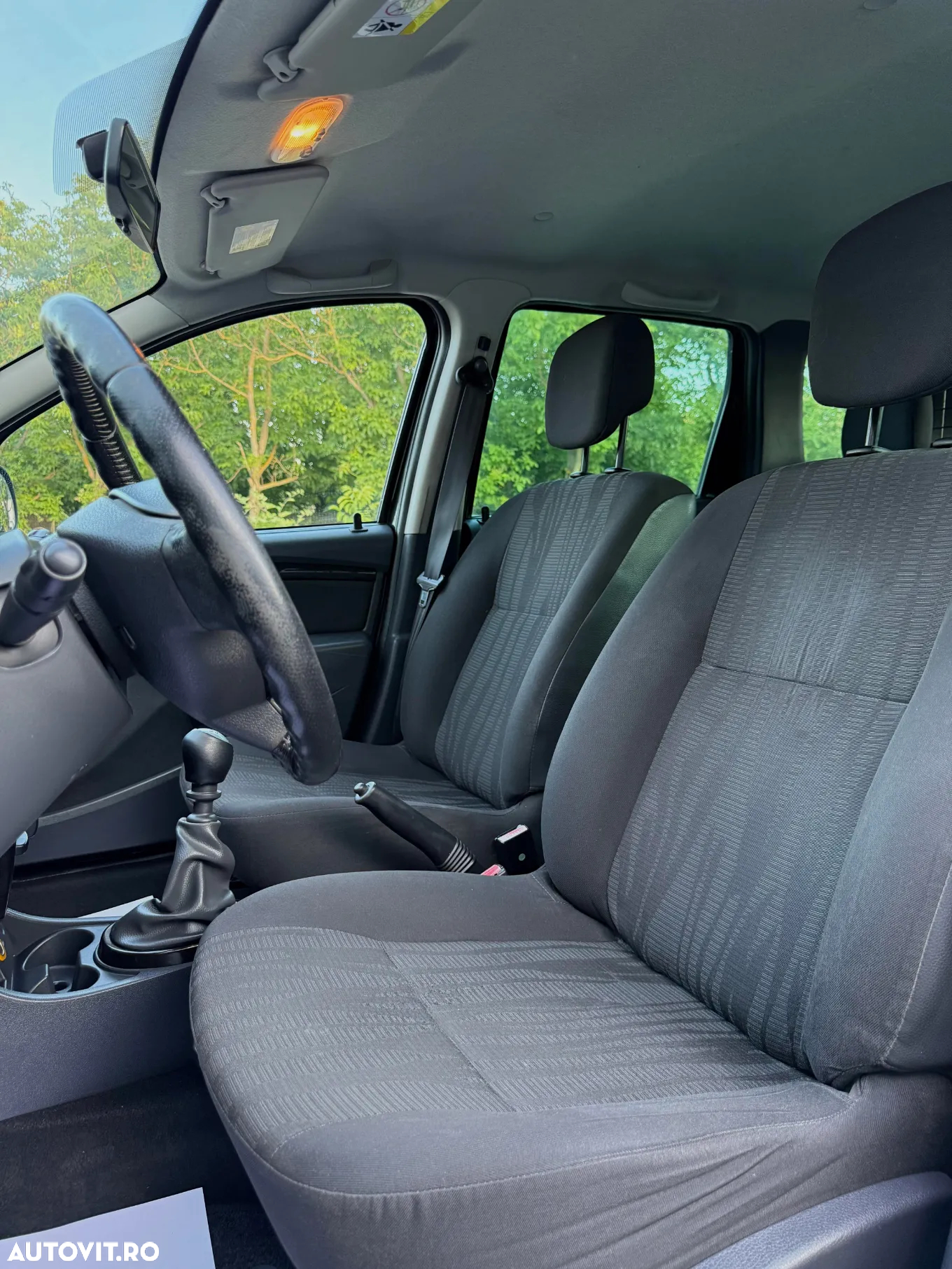 Dacia Duster dCi 110 FAP 4x2 Laureate - 16
