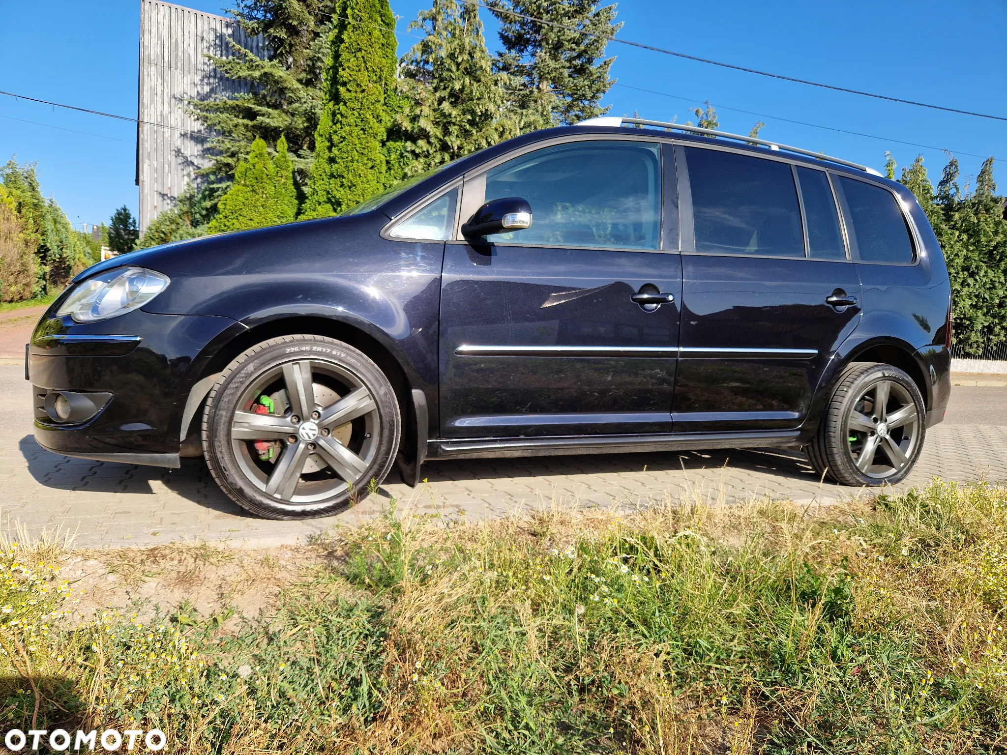 Volkswagen Touran 2.0 TDI DPF Highline DSG - 3