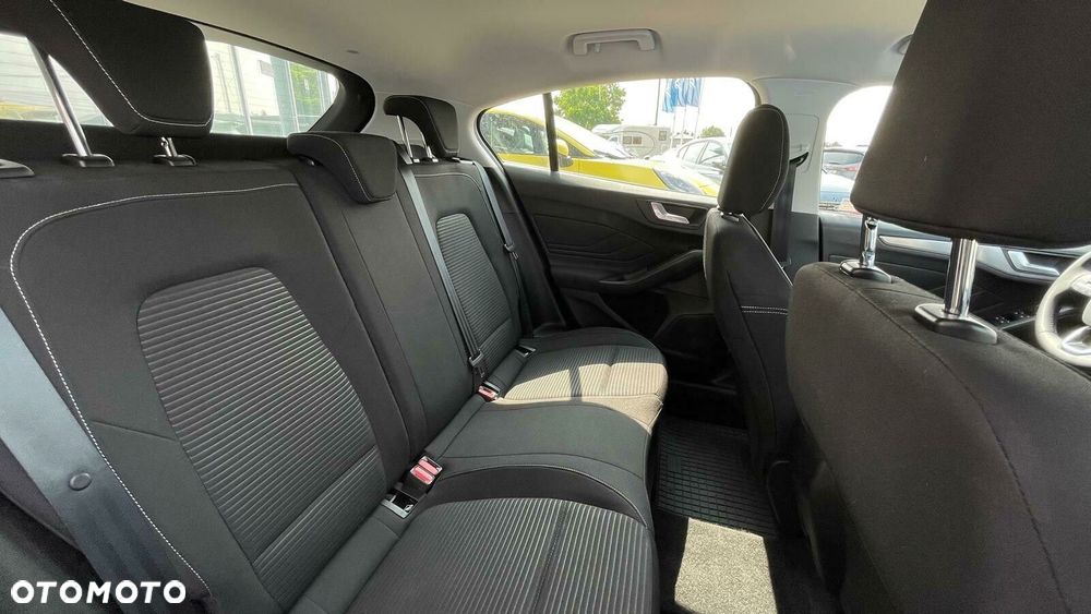 Ford Focus - 17