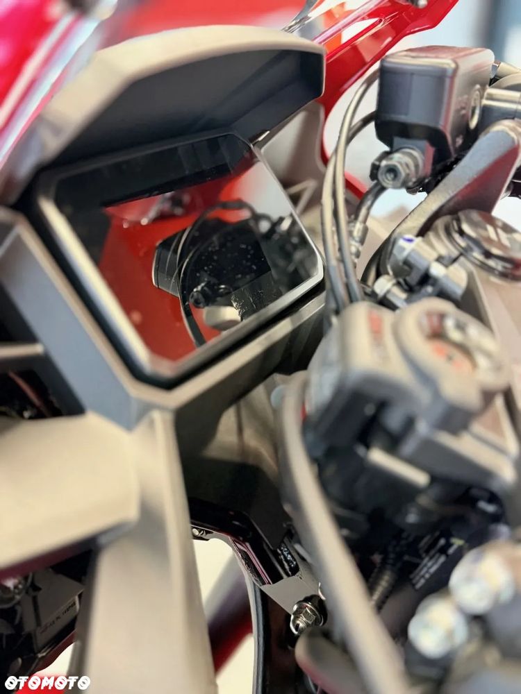 Honda CBR - 9