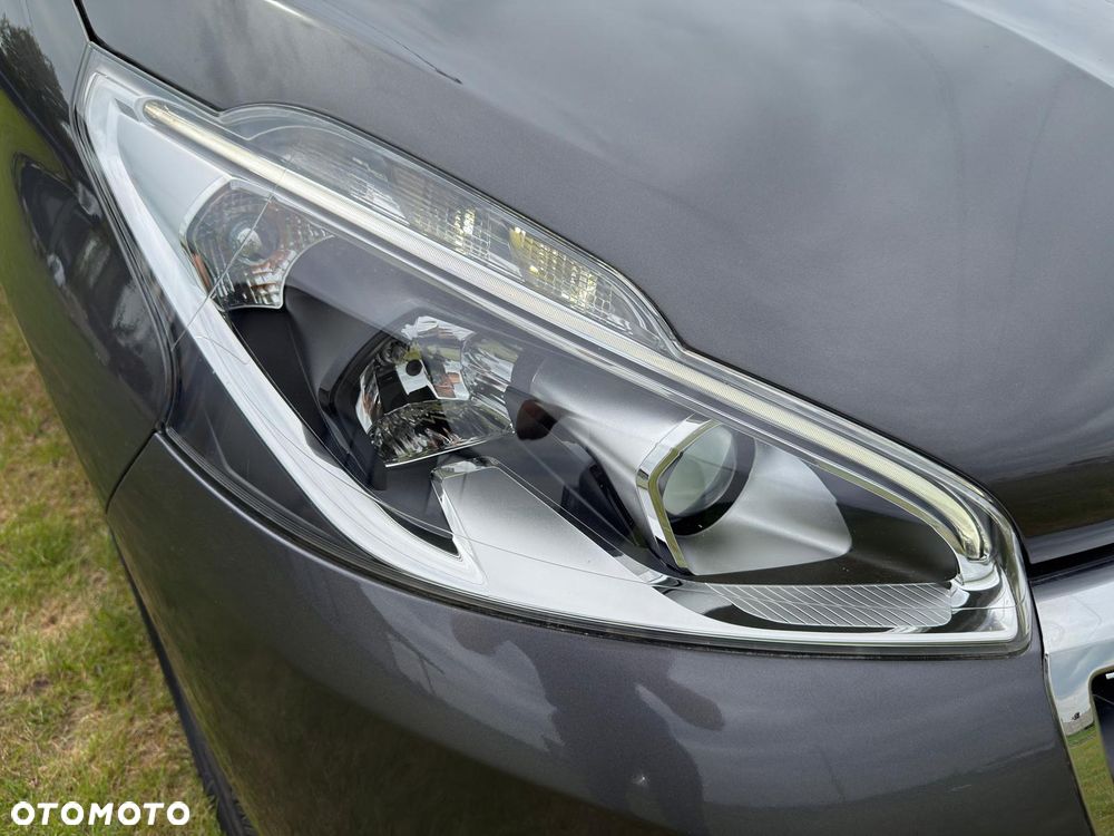 Peugeot 208 PureTech 82 Start & Stop Style - 29