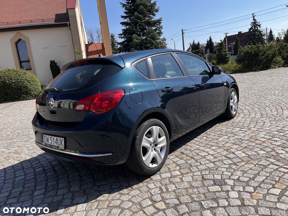 Opel Astra 1.4 T Enjoy - 6