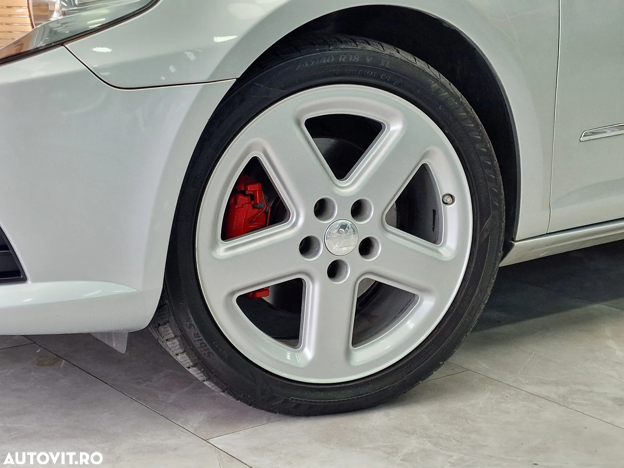 Volkswagen Passat CC 1.8 TSI DSG - 27