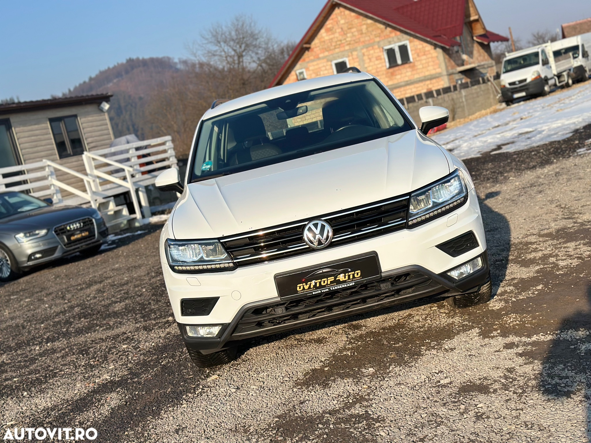 Volkswagen Tiguan 2.0 TDI 4Mot DSG Comfortline - 12