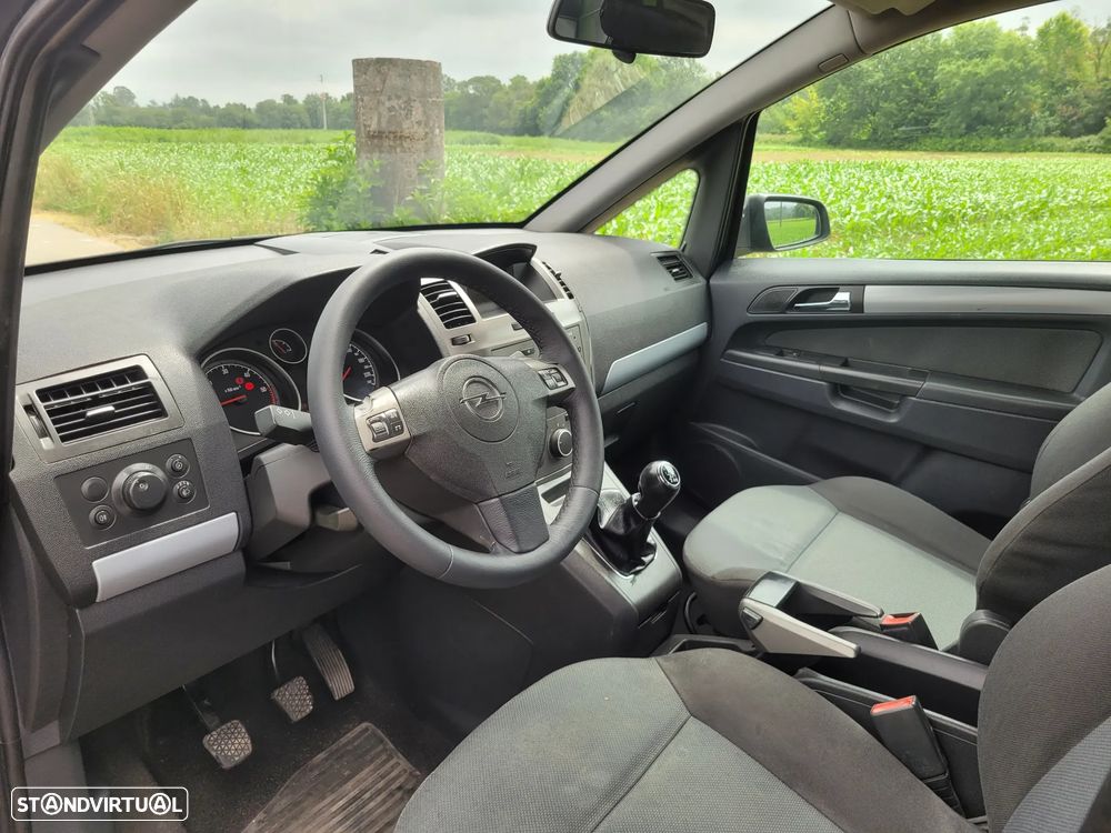 Opel Zafira 1.9 CDTi Cosmo - 20