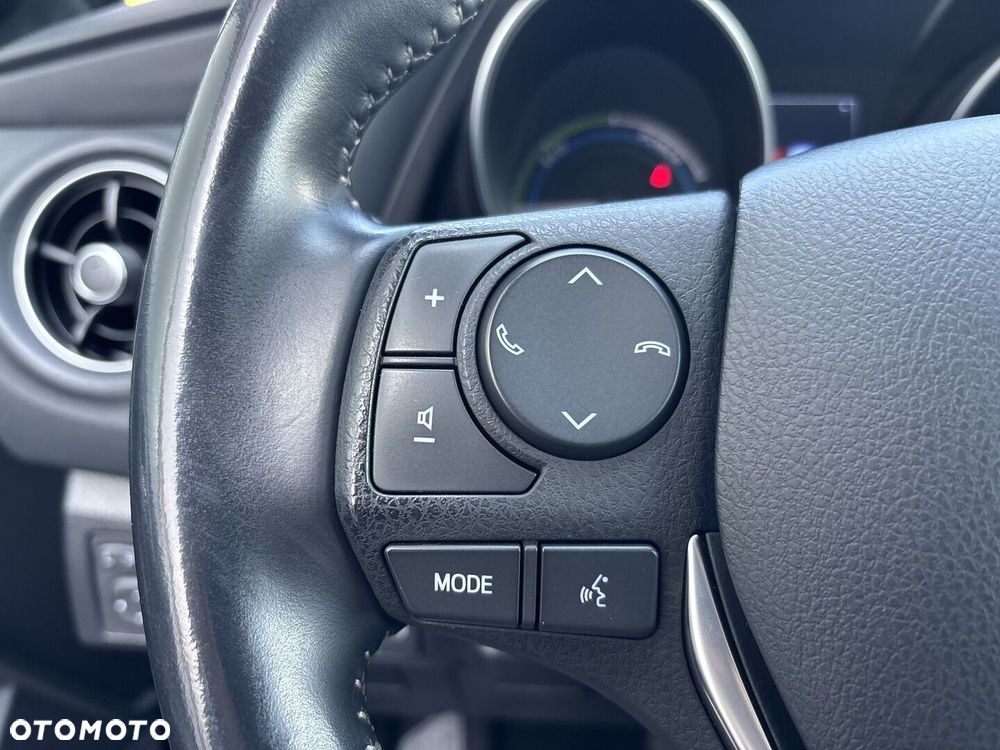 Toyota Auris Hybrid 135 Premium - 23