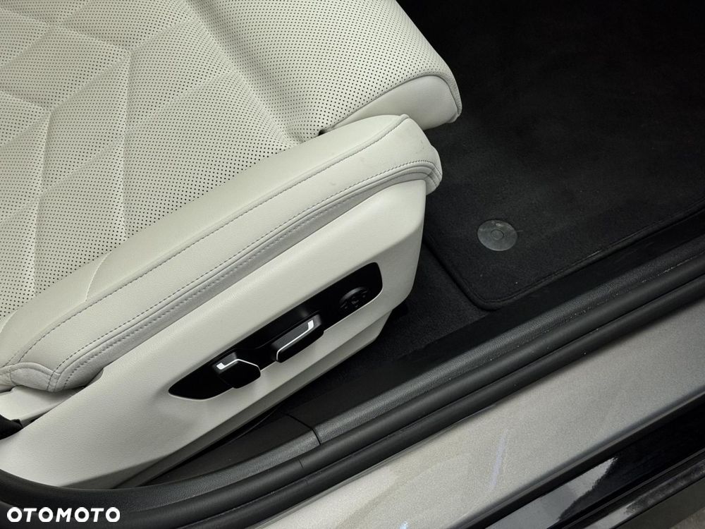 BMW Seria 5 - 29