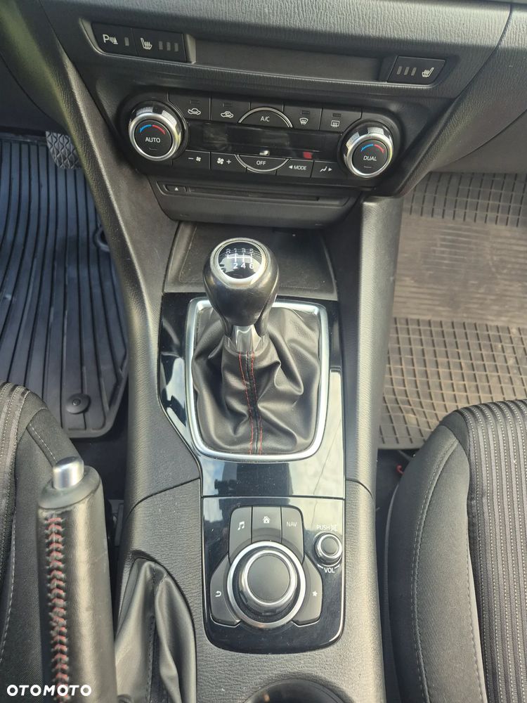 Mazda 3 - 10