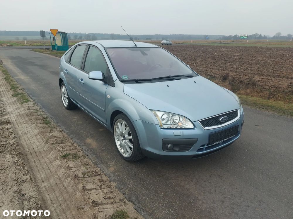 Ford Focus 1.6 Ti-VCT Titanium - 2