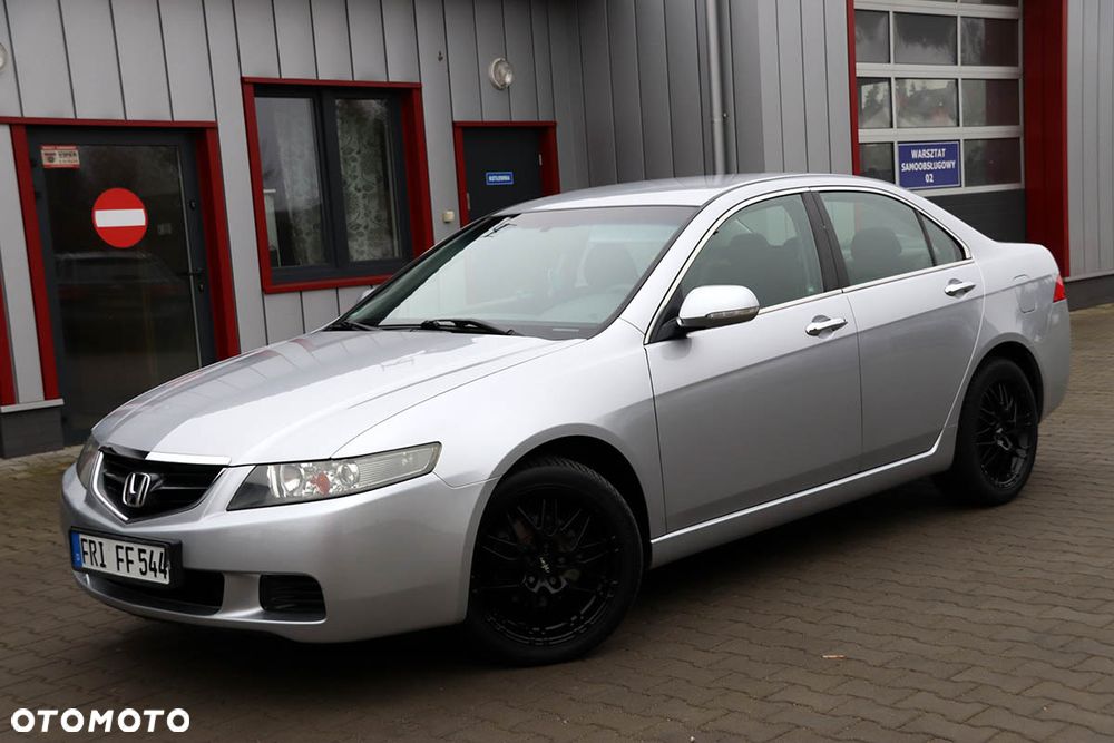 Honda Accord 2.0 i Executive - 13