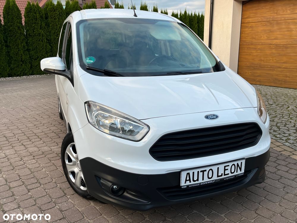 Ford Transit Courier - 4