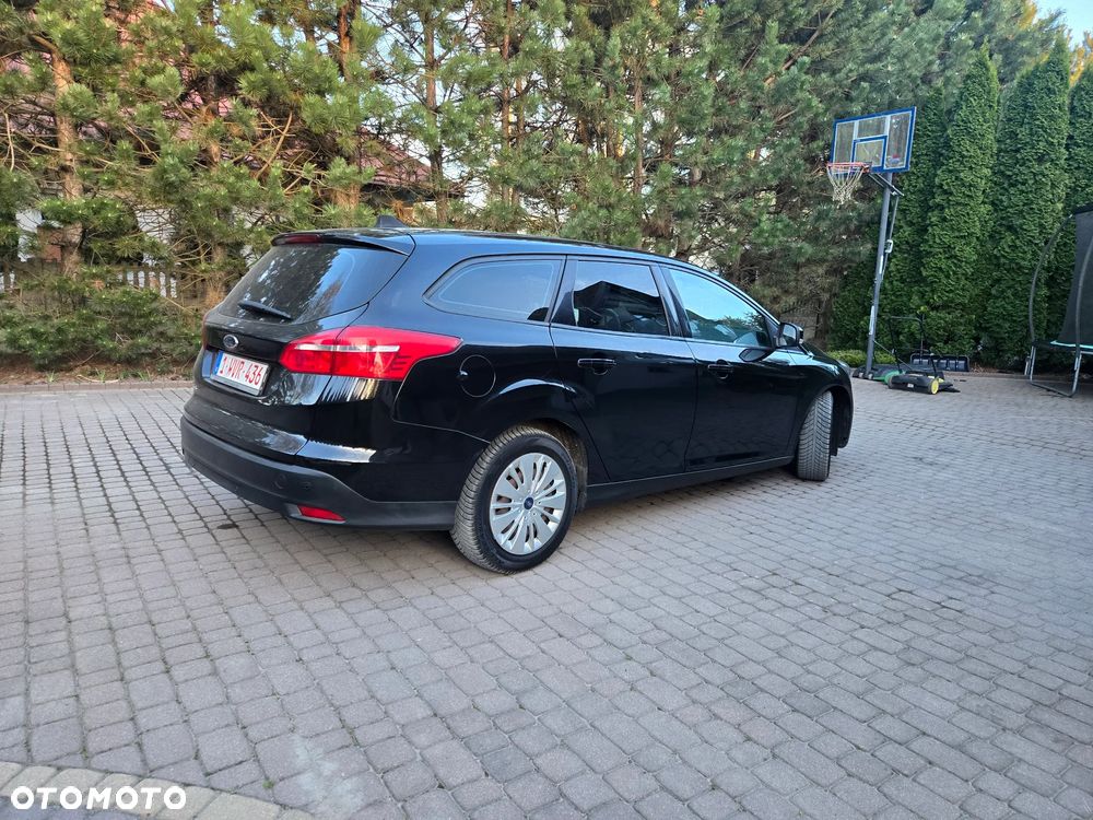 Ford Focus 1.6 TDCi DPF Start-Stopp-System SYNC Edition - 5