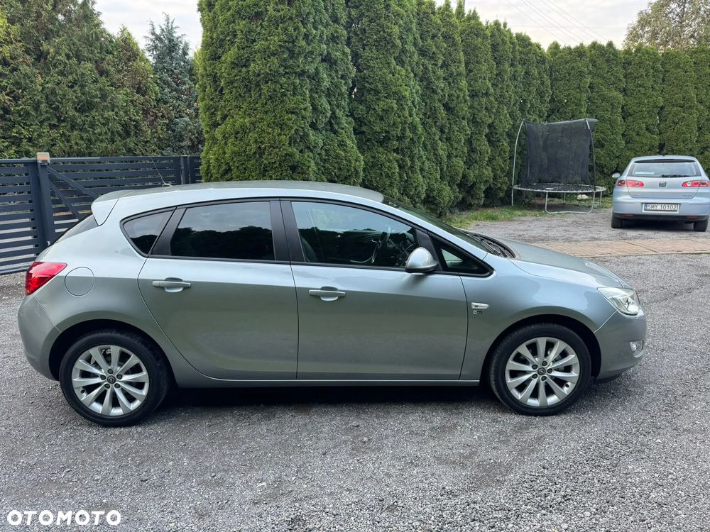 Opel Astra - 9