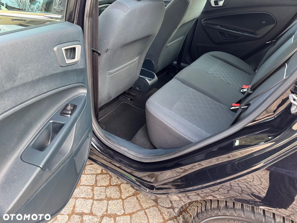 Ford Fiesta 1.25 Champions Edition - 29