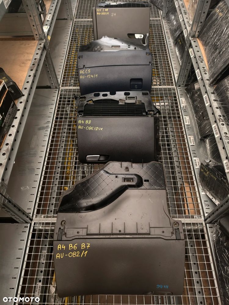 VOLKSWAGEN PORSCHE AUDI SKODA SEAT SCHOWEK PASAŻERA, ŚRODKOWY, KIEROWCY. - 28