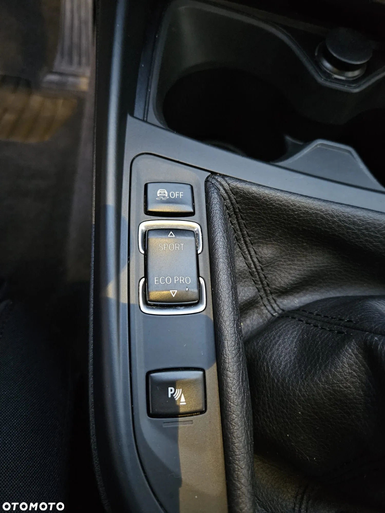 BMW Seria 1 114i - 26