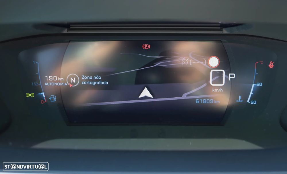 Peugeot 2008 1.2 PureTech GT EAT8 - 11