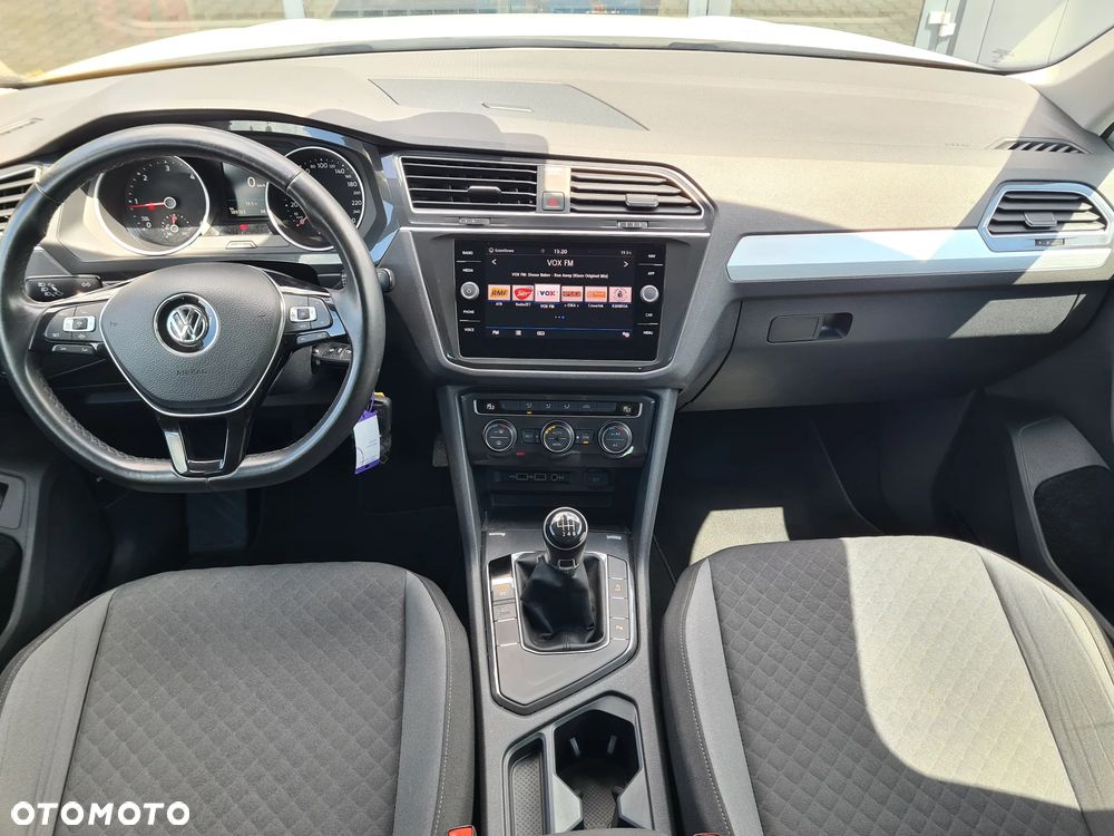 Volkswagen Tiguan - 13