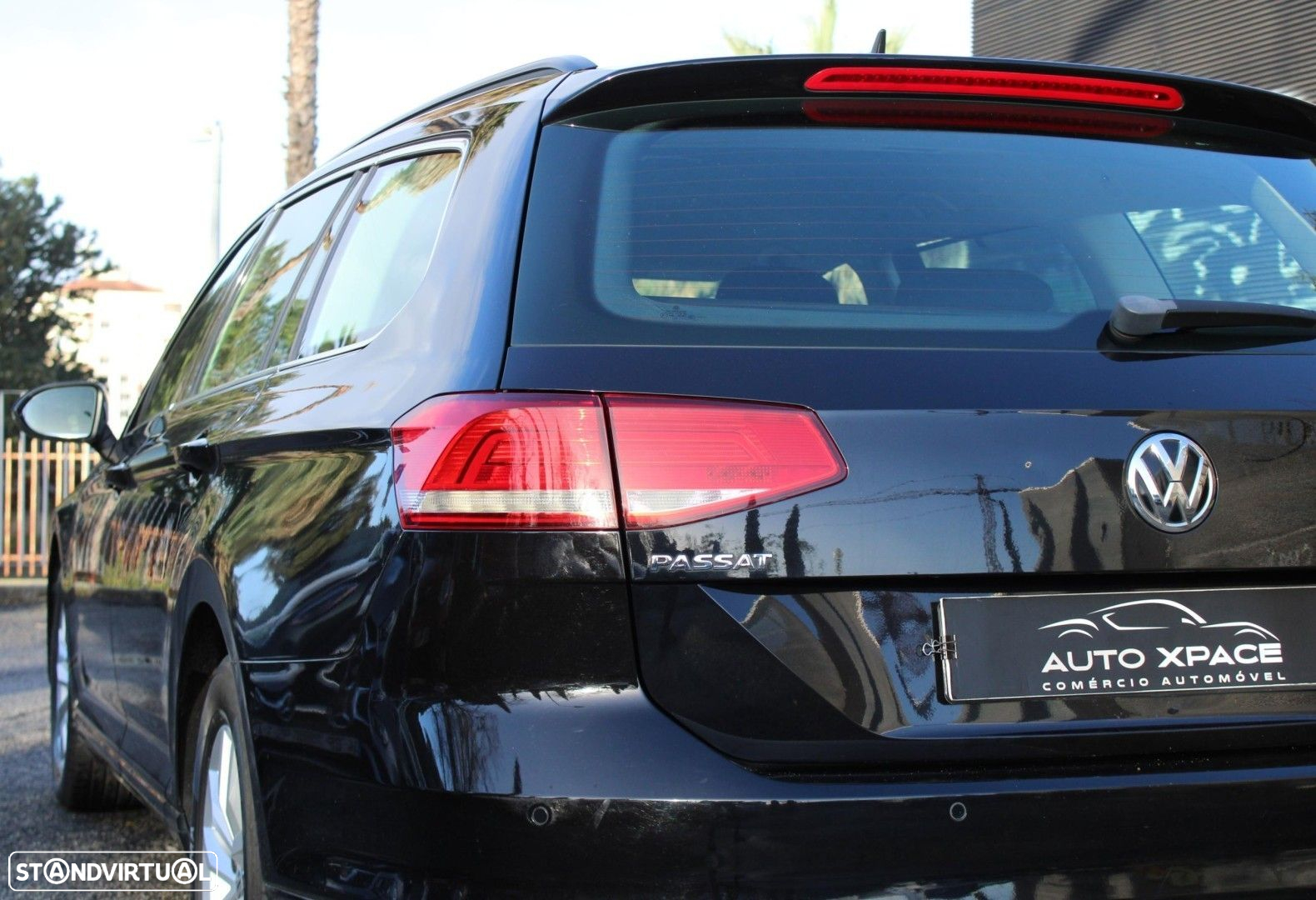 VW Passat Variant 1.6 TDI BlueMotion - 8