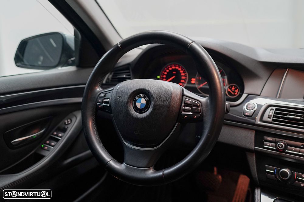 BMW 520 d Auto - 30