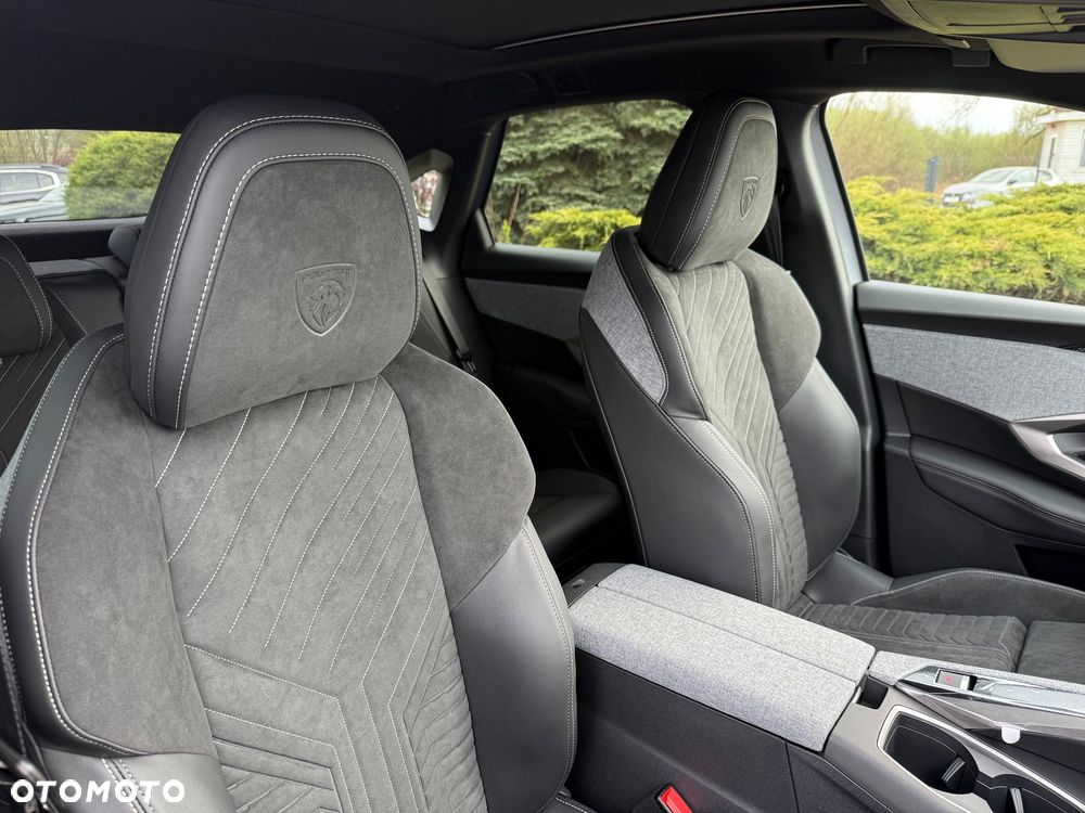 Peugeot 3008 1.2 PureTech mHEV GT Exclusive e-DCS6 - 18