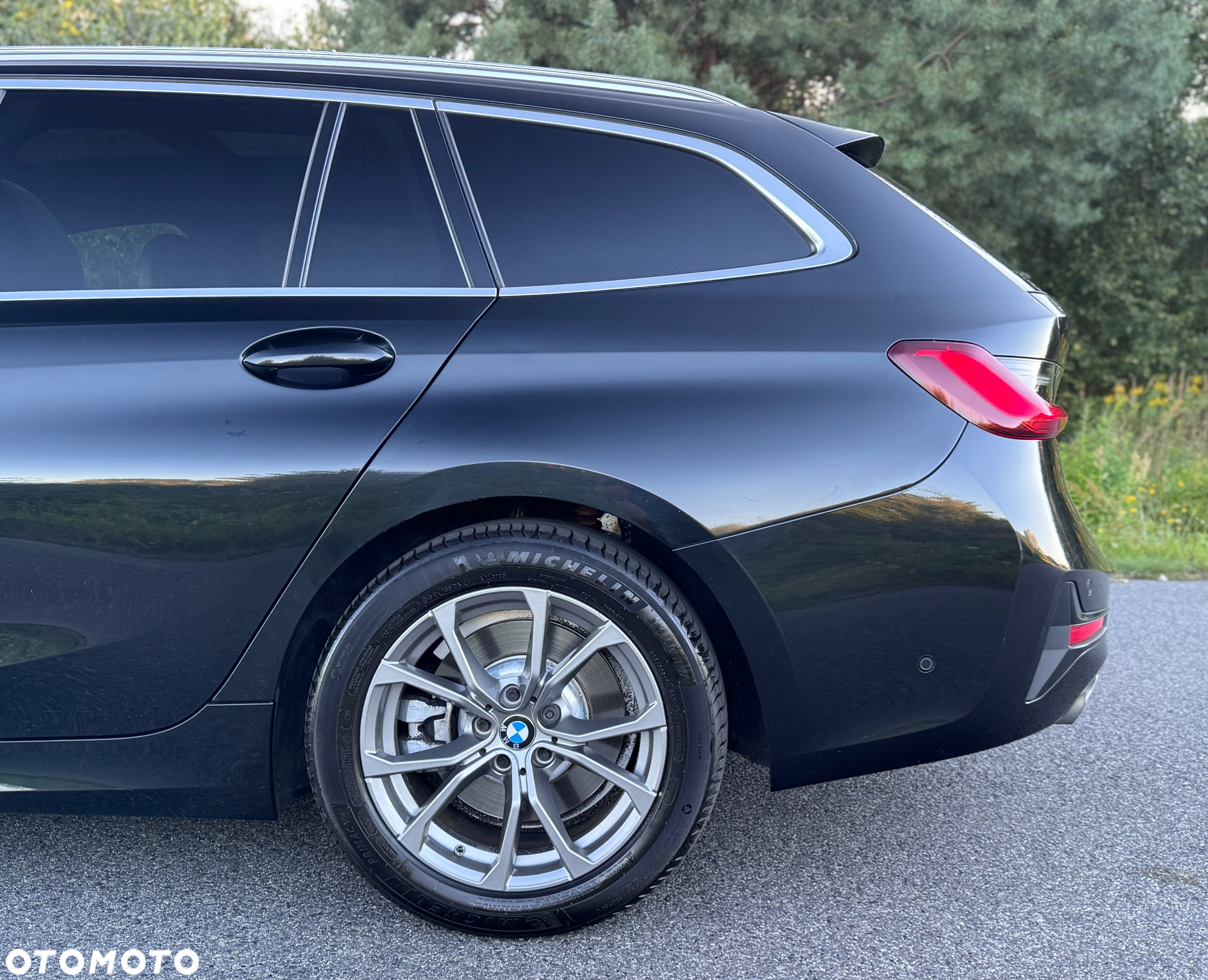 BMW Seria 3 330i - 11