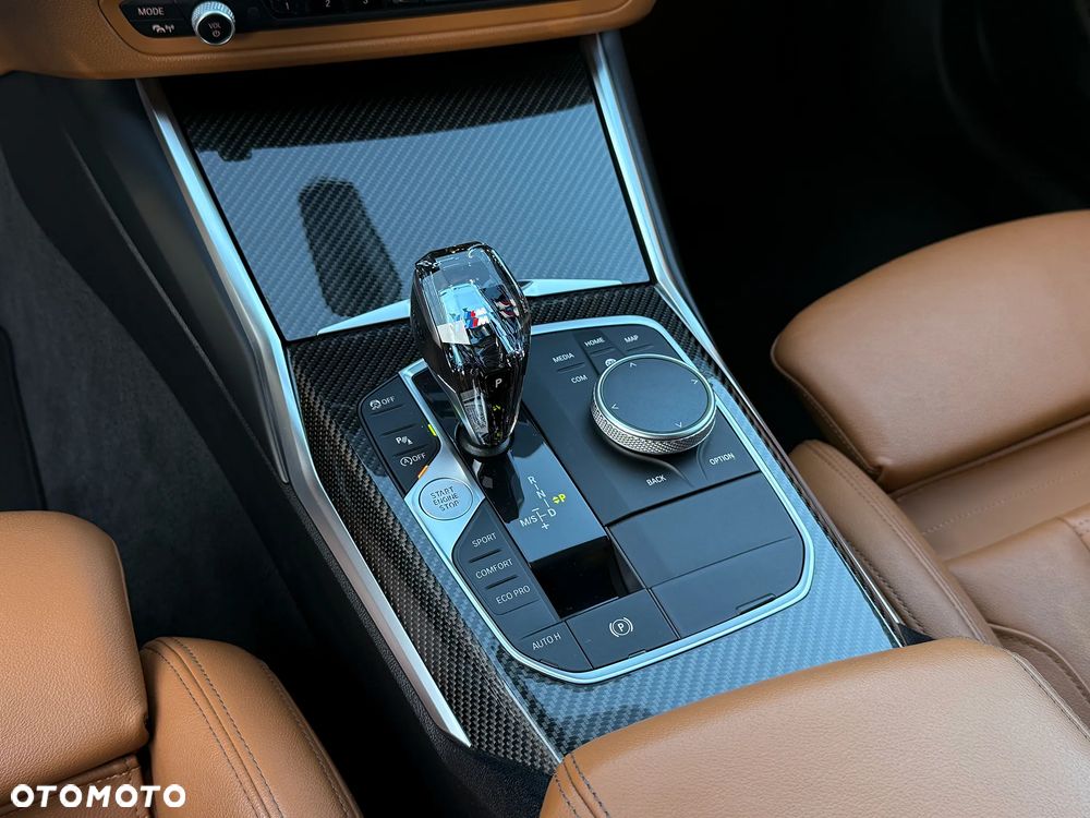 BMW Seria 3 M340i xDrive - 32