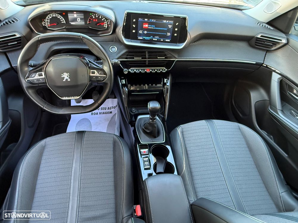 Peugeot 2008 - 9