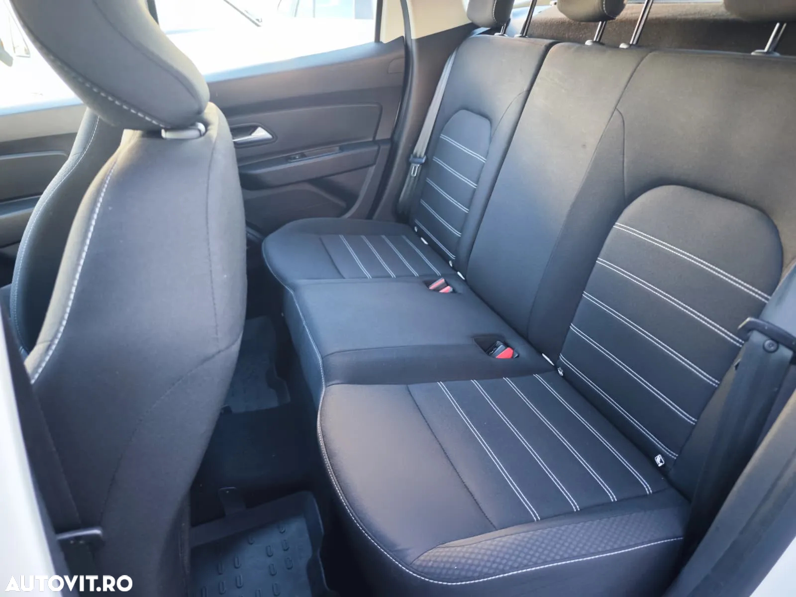 Dacia Duster 1.5 Blue dCi 4WD Prestige - 12