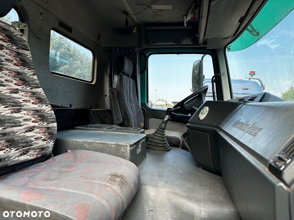 Mercedes-Benz Actros - 24